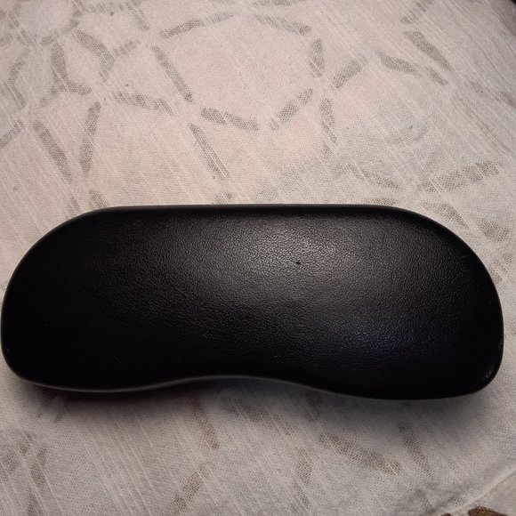 Ray-Ban hard shell clam shell sun glasses case - Picture 3 of 10